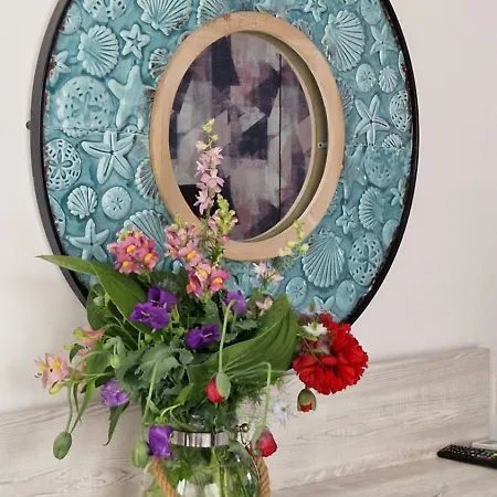 בית הארחה Flora *