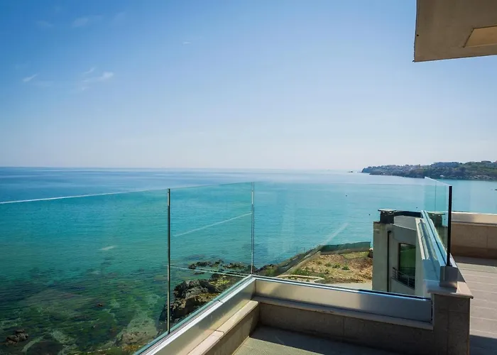 Flora Guest house 4*