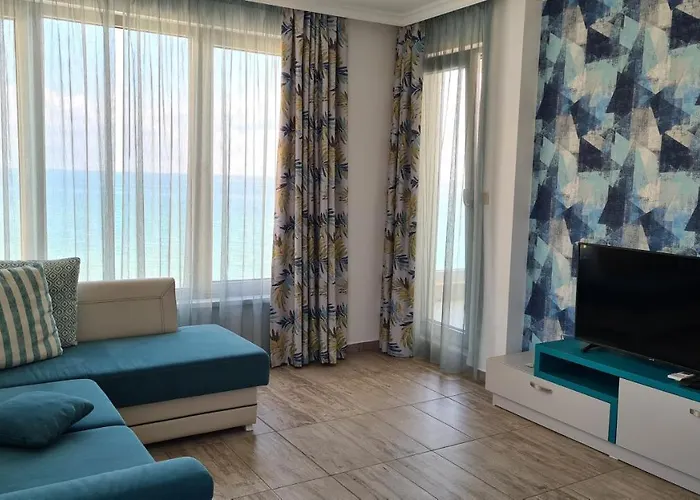 Flora Guest house 4*