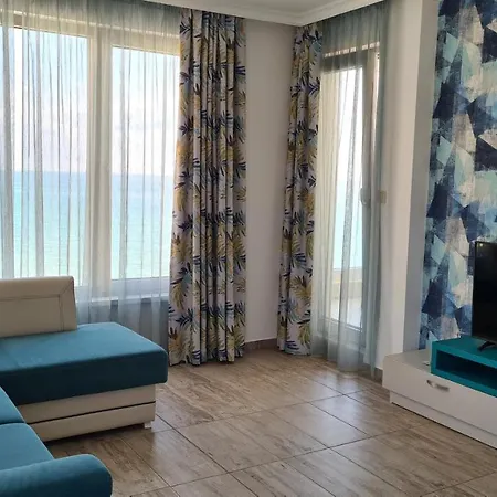 Flora Pensjonat 4*